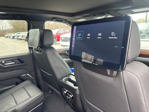 New 2026 GMC Yukon XL Denali w/ Denali Reserve Package AWD/4WD image 28
