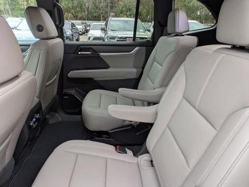 New 2026 GMC Acadia Elevation w/ Elevation Premium Package image 16