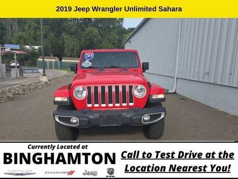 Used 2019 Jeep Wrangler Unlimited Sahara AWD/4WD image 2