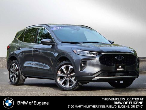 Used 2024 Ford Escape Platinum AWD/4WD image 1