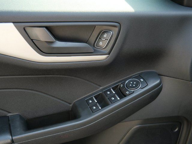 Used 2022 Ford Escape SE FWD image 15