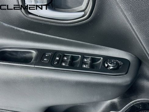 Used 2019 Jeep Renegade Altitude w/ Quick Order Package 2XM image 24