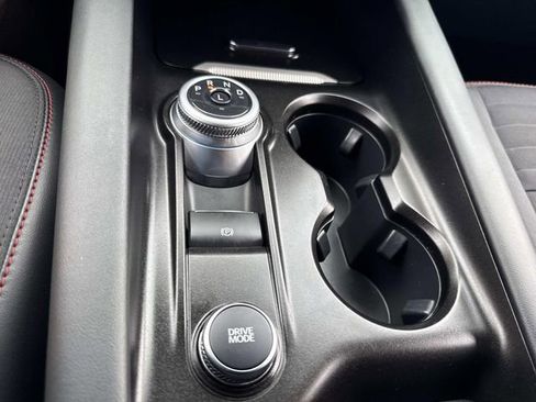 Used 2025 Ford Explorer ST-Line image 32