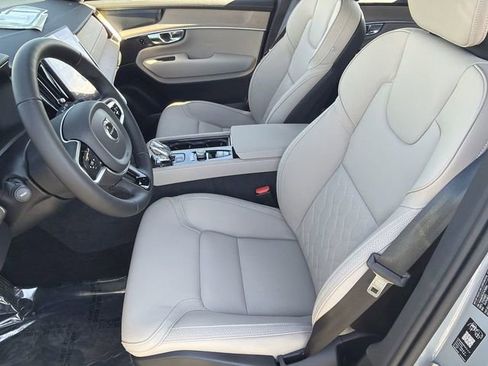 New 2026 Volvo XC90 T8 Plus w/ Protection Package Premier AWD/4WD image 20