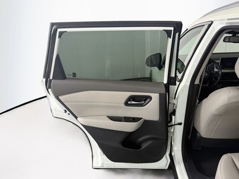 Used 2023 Nissan Rogue SL FWD image 26