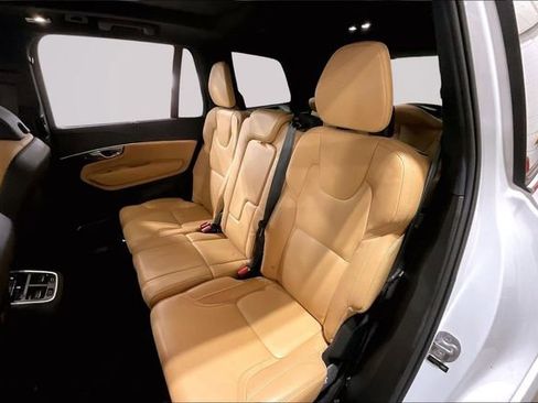Certified 2023 Volvo XC90 B6 Ultimate w/ Lounge Package image 27