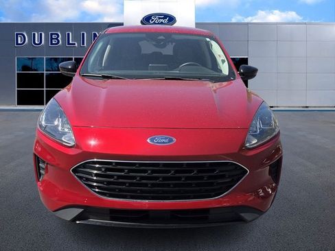 Used 2022 Ford Escape SE w/ SE Sport Appearance Package image 2