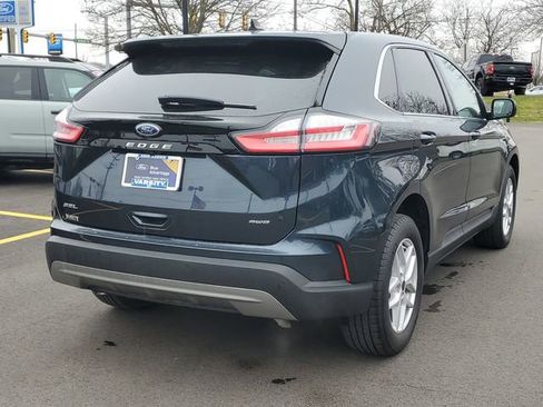 Used 2024 Ford Edge SEL w/ Convenience Package image 4