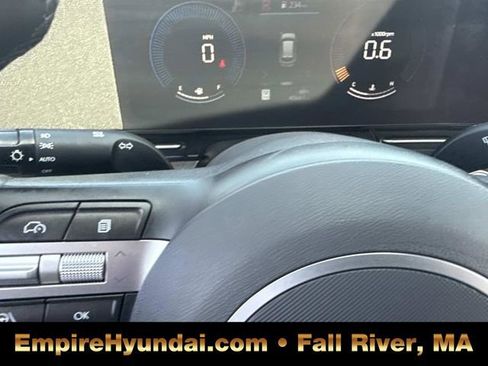 Used 2024 Hyundai Kona SEL image 29