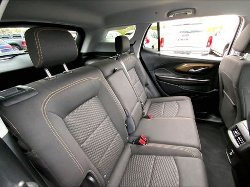 Used 2020 GMC Terrain SLE w/ Driver Convenience Package AWD/4WD image 18