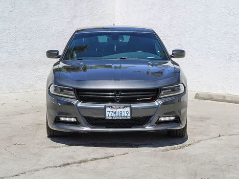 Used 2018 Dodge Charger SXT Plus RWD image 2