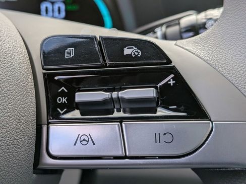New 2026 Hyundai Elantra Hybrid FWD image 15