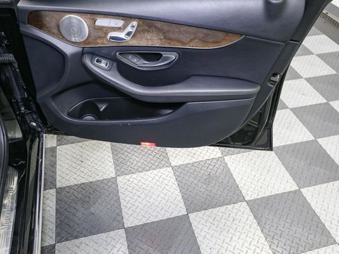 Used 2017 Mercedes-Benz C 300 4MATIC Sedan image 20