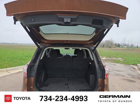 Used 2017 Ford Escape SE w/ Equipment Group 201A FWD image 21