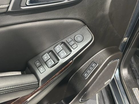 Used 2020 GMC Yukon XL SLT image 23