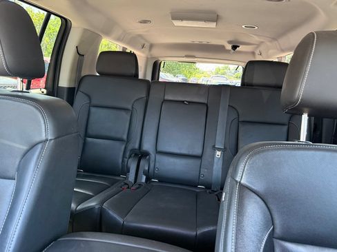 Used 2019 GMC Yukon XL SLT w/ Open Road Package AWD/4WD image 23