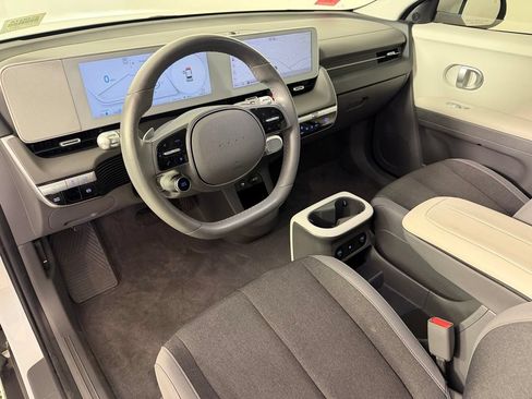 Used 2024 Hyundai Ioniq 5 SEL RWD image 12