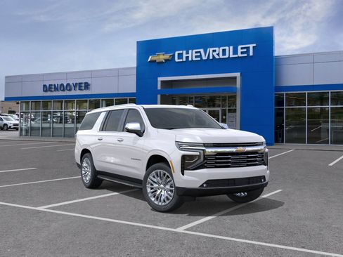 New 2025 Chevrolet Suburban Premier w/ Sun And Tow Package AWD/4WD image 25