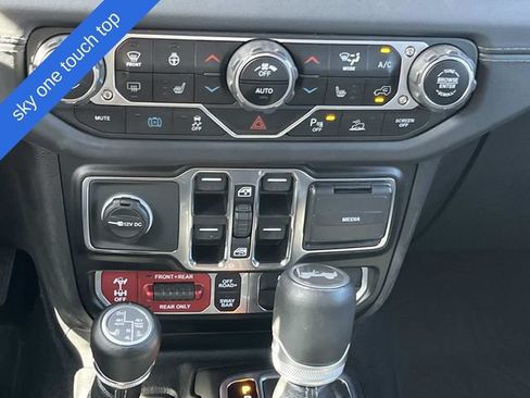 Used 2024 Jeep Wrangler Unlimited Rubicon 4xe w/ Capability Package AWD/4WD image 31