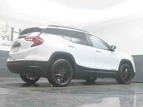 Used 2023 GMC Terrain SLE w/ Driver Convenience Package FWD image 33