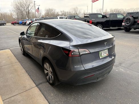 Used 2023 Tesla Model Y Long Range image 2