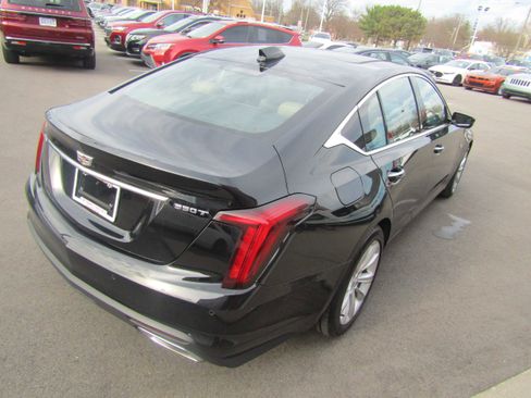 Used 2025 Cadillac CT5 Premium Luxury image 5