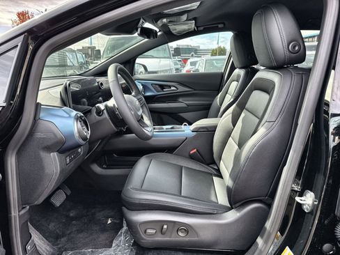 New 2026 Chevrolet Equinox EV LT image 13