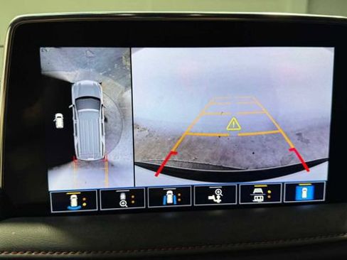 Used 2021 Chevrolet Tahoe RST w/ Luxury Package image 37