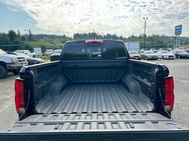 Used 2024 Chevrolet Colorado Z71 w/ Z71 Convenience Package 2 AWD/4WD image 26