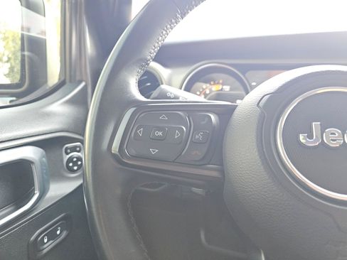 Used 2018 Jeep Wrangler Unlimited Sport S AWD/4WD image 34