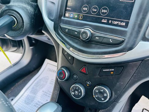 Used 2020 Chevrolet Sonic LS FWD image 24