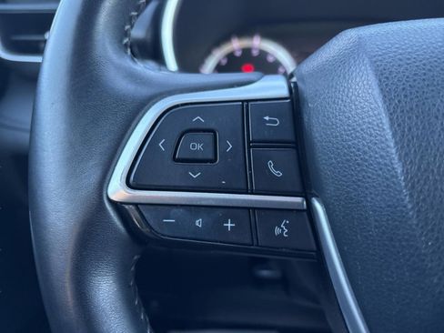 Used 2023 Toyota Highlander XSE image 13