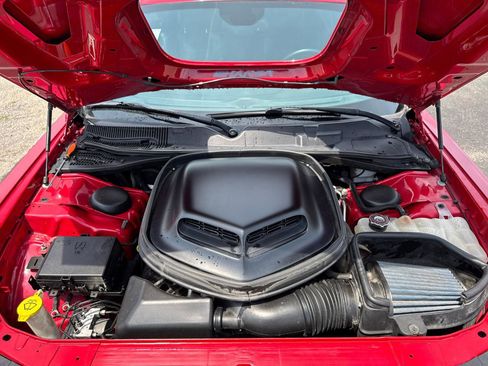 Used 2016 Dodge Challenger R/T Plus RWD image 6