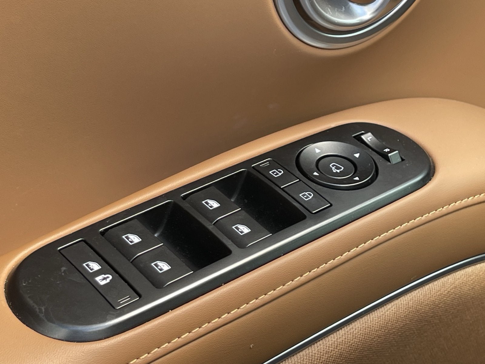 Used 2026 Hyundai Palisade Calligraphy FWD image 11