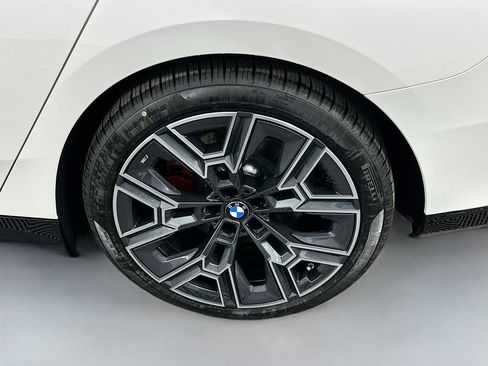 New 2026 BMW i5 eDrive40 w/ M Sport Package image 23