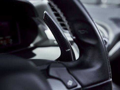 Used 2018 Ferrari 488 Spider image 57