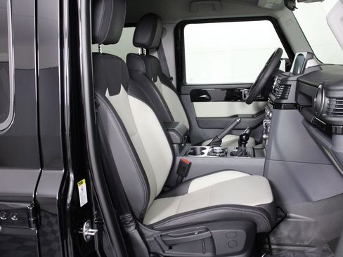 Used 2025 INEOS Grenadier AWD/4WD image 31