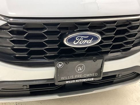 Used 2025 Ford Escape ST-Line Select w/ Tech Pack #1 AWD/4WD image 29