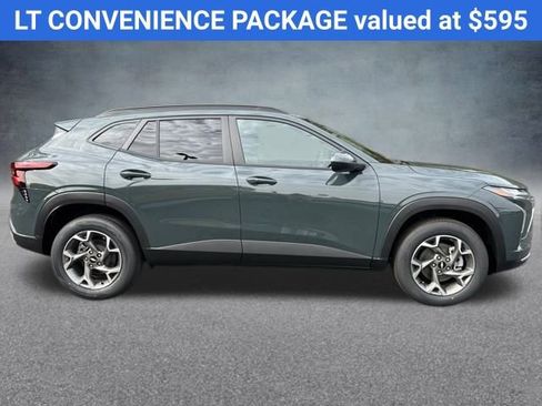New 2025 Chevrolet Trax LT w/ Driver Confidence Package image 3