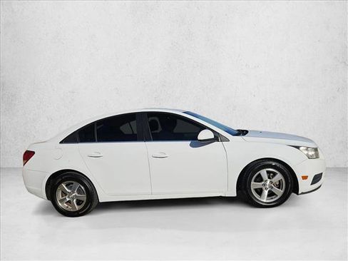 Used 2012 Chevrolet Cruze LT image 4
