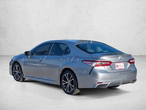 Certified 2020 Toyota Camry SE w/ Convenience Package FWD image 8