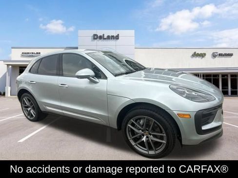 Used 2025 Porsche Macan AWD/4WD image 2
