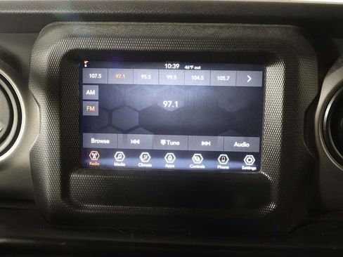 Used 2022 Jeep Wrangler Unlimited Sport image 39