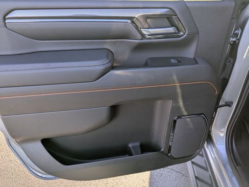 Used 2024 GMC Sierra 2500 AT4 w/ AT4 Premium Plus Package image 28