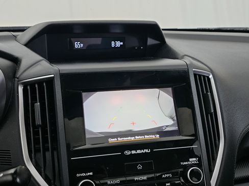 Used 2017 Subaru Impreza 2.0i Premium image 24