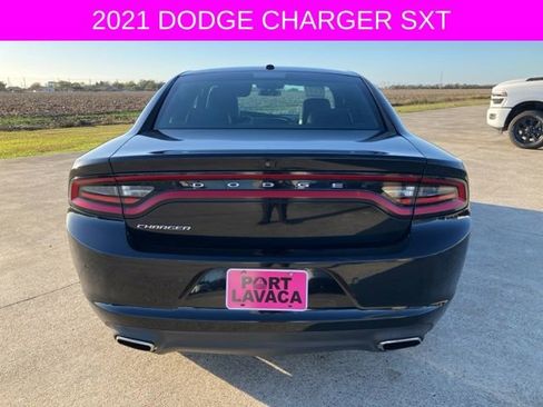 Used 2021 Dodge Charger SXT w/ Leather Interior Group image 6