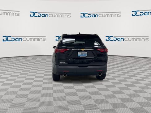 Used 2023 Chevrolet Traverse LS FWD image 7