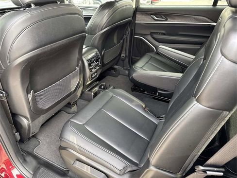 Used 2022 Jeep Grand Cherokee L Limited image 13