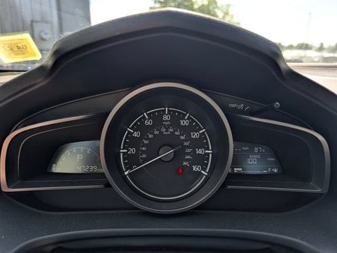 Used 2017 MAZDA MAZDA3 Touring FWD image 21