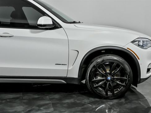 Used 2018 BMW X5 xDrive50i AWD/4WD image 12
